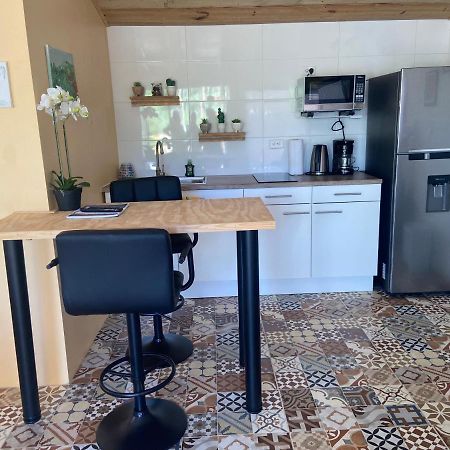 Cozy Studio With Private Spa Oranjestad Kültér fotó