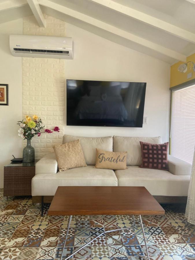 Cozy Studio With Private Spa Oranjestad Kültér fotó